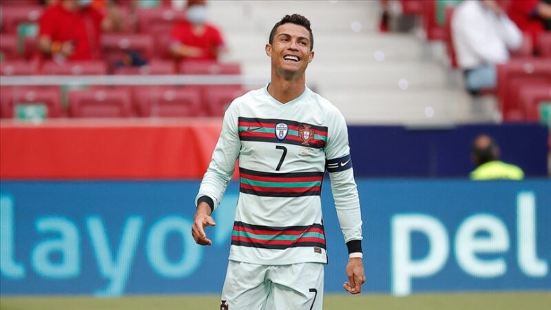 Portekiz'in yıldız futbolcusu Cristiano Ronaldo, Avrupa Futbol Şampiyonası'ndaki (EURO 2020)