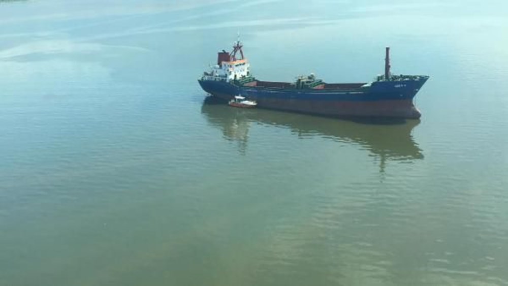 Denizi kirleten gemiye suçüstü