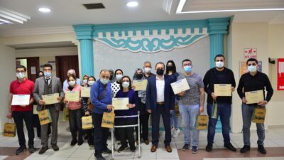 Yıldırım’da ‘Proje Hazırlama ve Yönetimi’ kursiyerleri sertifikalarını aldı