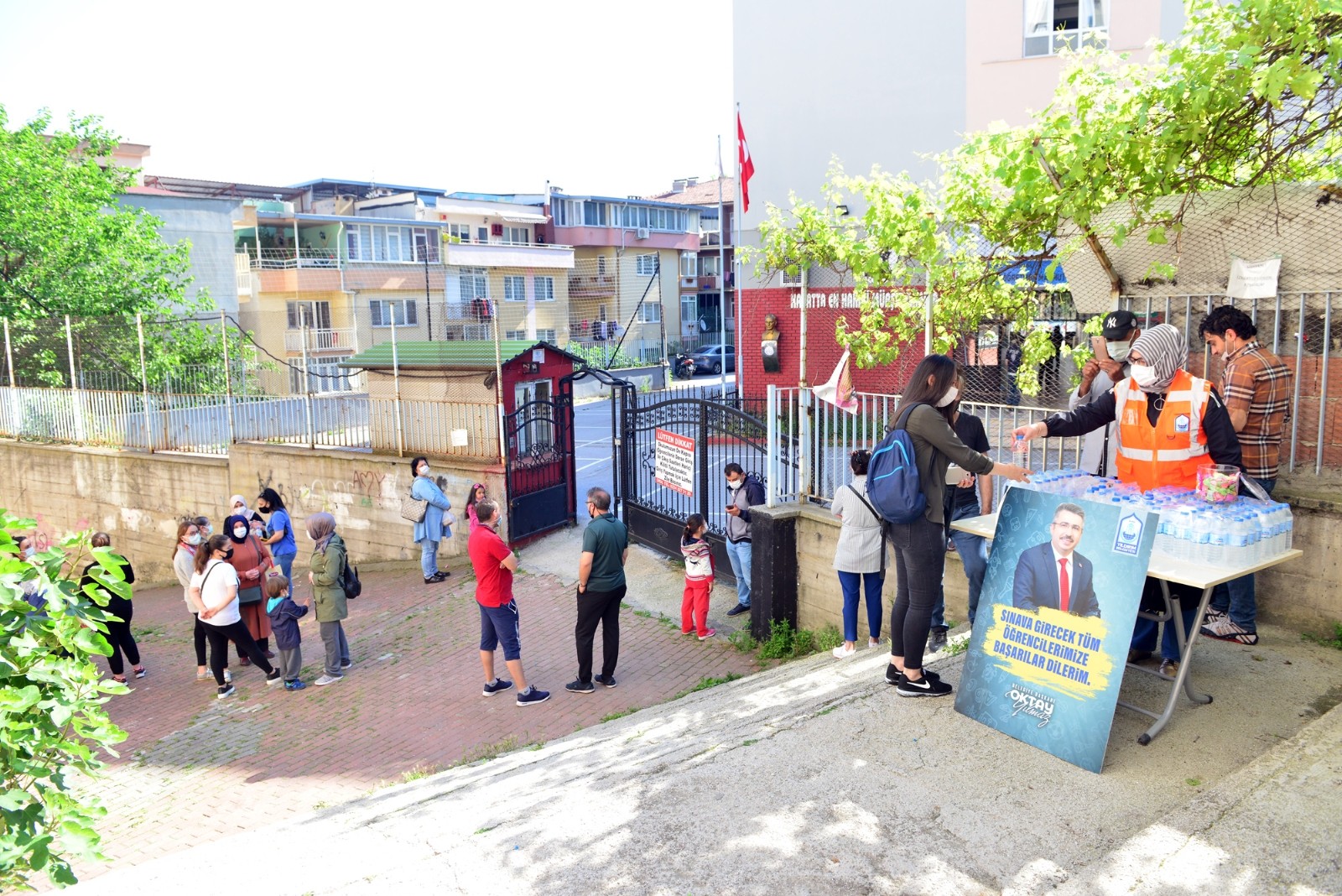 Yıldırım Belediyesi LGS’de öğrencileri yalnız bırakmadı