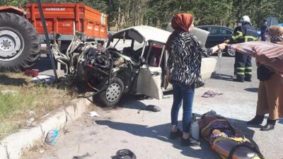 Otomobil ile traktör çarpıştı! Ölü ve yaralılar var