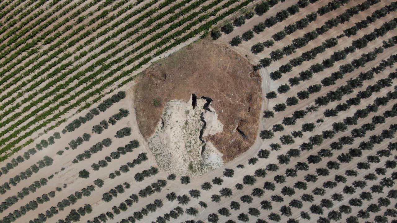 ‘Anadolu’nun piramitleri’nde defineci talanı