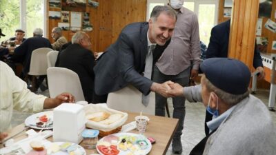 Başkan Taban huzur evi sakinleriyle buluştu