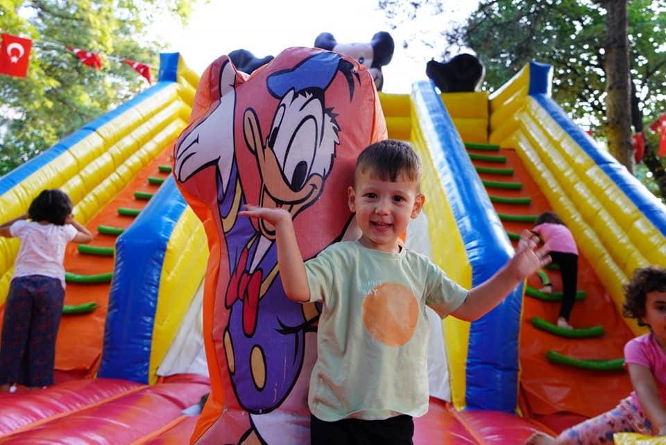 Kestel sokaklarında şenlik coşkusu