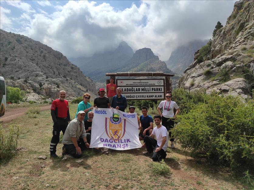 Belediyesporlu dağcılar 2 günde 5 zirve gördü