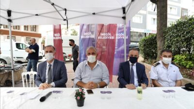 İnegöl’de protokol ve vatandaşlar bayramlaşma töreninde bir araya geldi