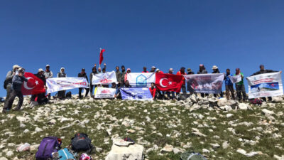 15 Temmuz şehitleri zirvede anıldı