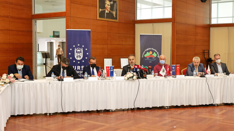 Bursa Büyükşehir Belediye Başkanı ve Türkiye Sağlıklı Kentler Birliği Başkanı