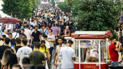 Bilim Kurulu Üyesi açıkladı! Bayramda kısıtlama olacak mı?