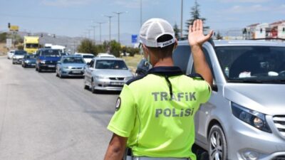 43 ilin geçiş noktası! ‘Kilit kavşak’ta bayram yoğunluğu