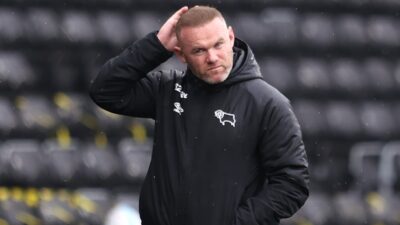 Rooney, antrenmanda oyuncusunu sakatladı