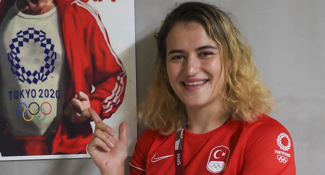 Tokyo’dan bir güzel haber daha! Çeyrek finale yükseldi Tokyo’dan bir güzel haber daha! Çeyrek finale yükseldi