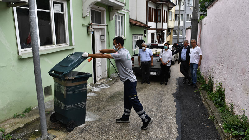 Osmangazi’de muhtarın talebine anında çözüm Osmangazi’de muhtarın talebine anında çözüm