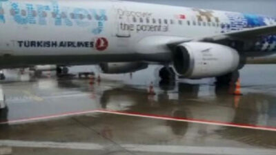 THY uçağına kalkışta kuş çarptı