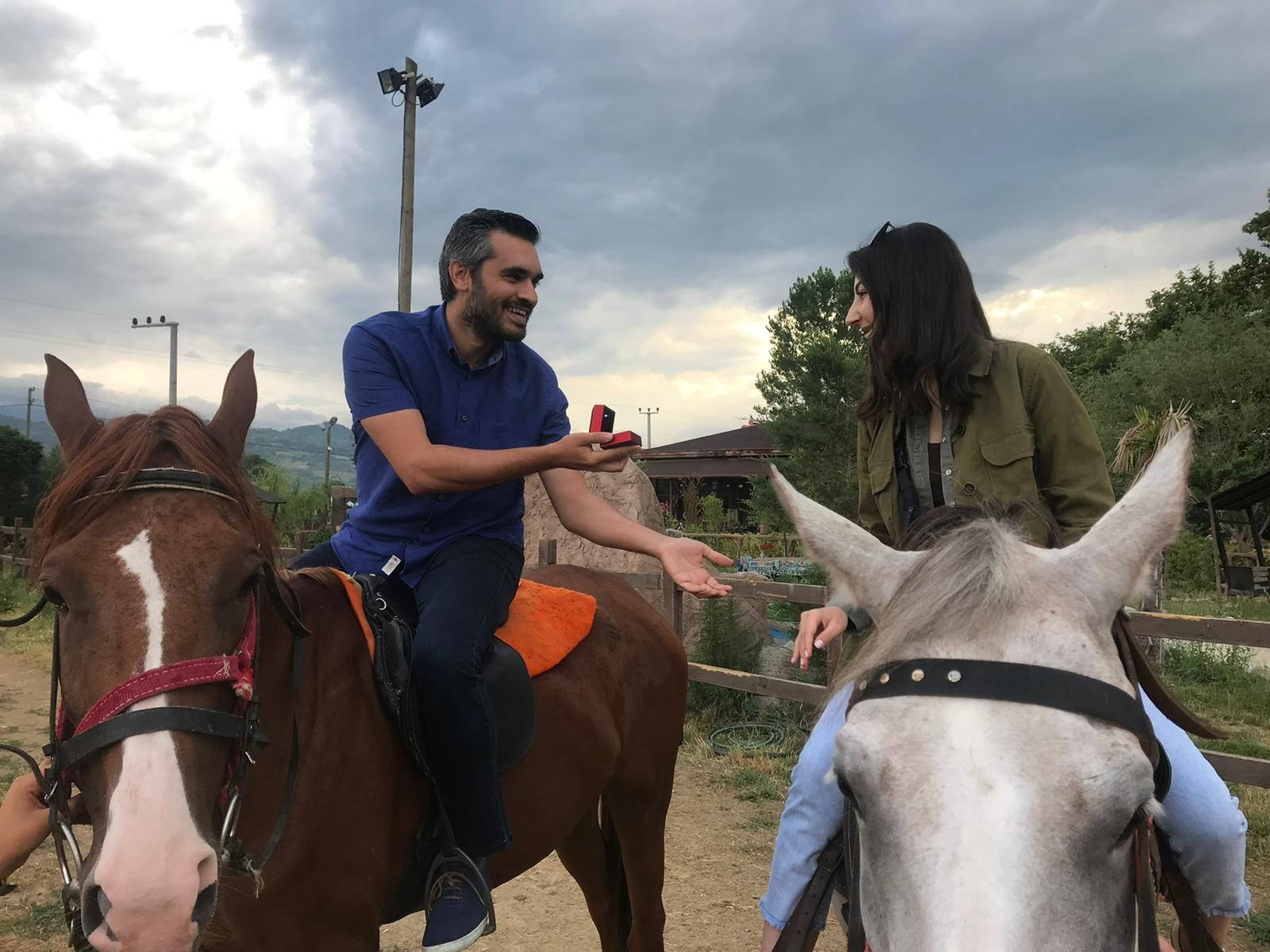 Bursa’da at üzerinde evlilik teklifi Bursa’da at üzerinde evlilik teklifi