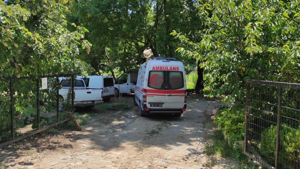 Bursa’da tarlada korkunç olay Bursa’da tarlada korkunç olay