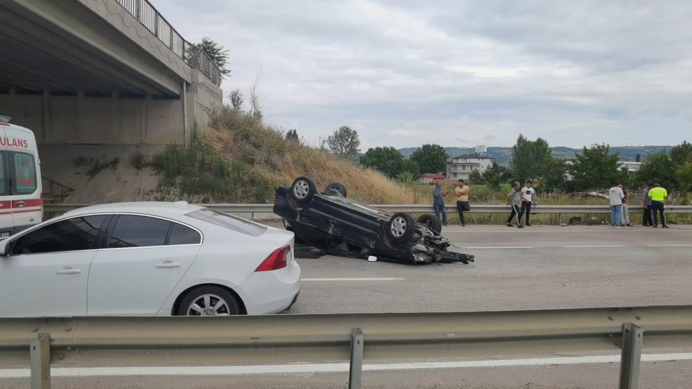 Bursa-Ankara yolunda kaza: Yaralılar var