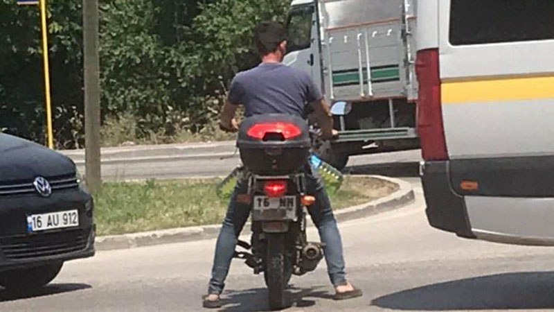 Bursa’da polisi alarma geçiren olay! Pet şişeyle benzin alınca…