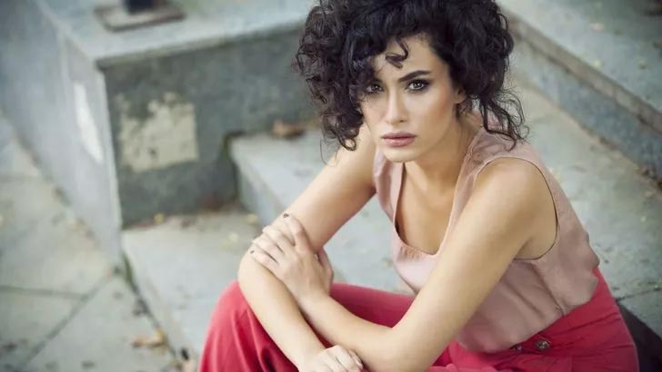 Hande Doğandemir’in yeni aşkına çok şaşıracaksınız