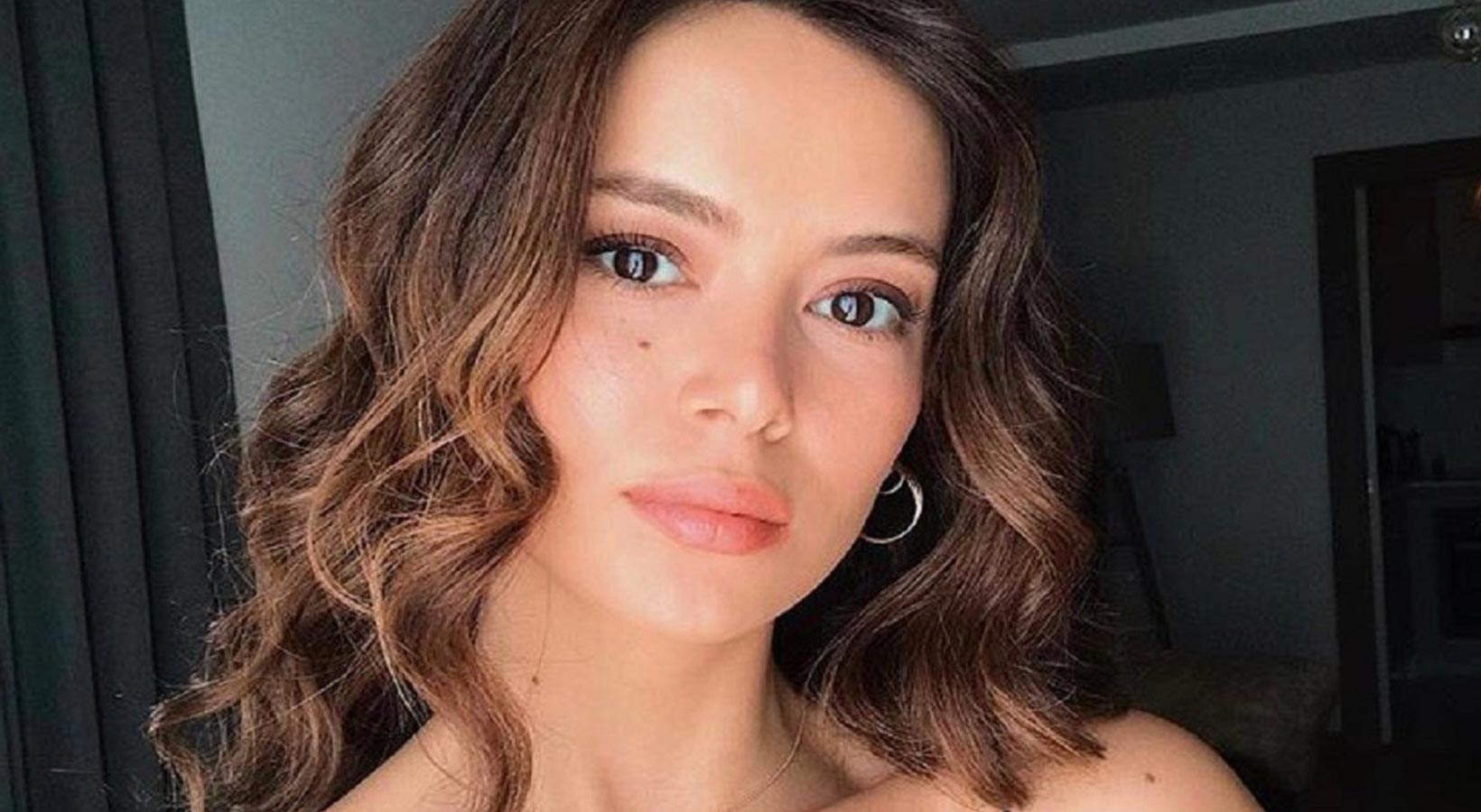 Ünlü oyuncu çocukken istismara uğradığını açıkladı!