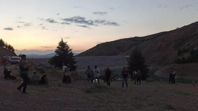 ‘Nefes alamıyoruz’ diye bağırdılar! Amca ve yeğeninden haber yok