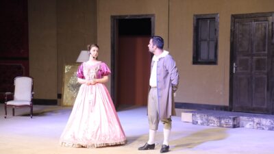 Moliere’in “Cimri”si Bursalıları kahkahaya boğdu