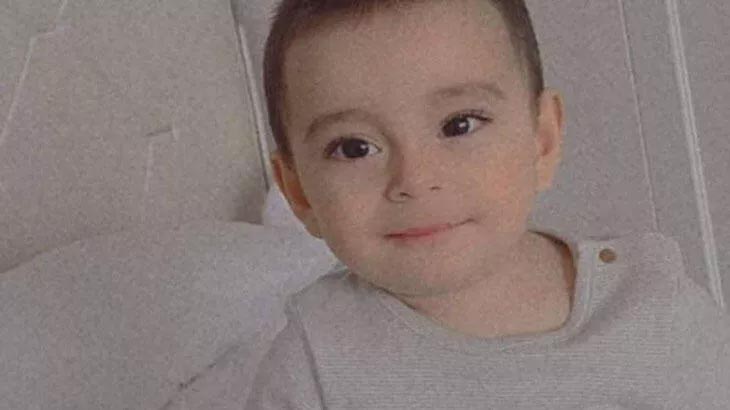 Balkondan düşen 2,5 yaşındaki Mehmet, yaşam savaşını kaybetti