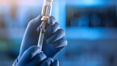 Koronavirüs aşısında 3. doz tartışması! Uzman isimden ‘çapraz aşılama’ önerisi