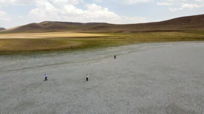 Van’da Akgöl’den sonra Saray Tuz Gölü de kurudu