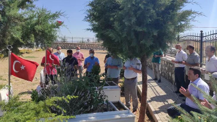 Elazığ’da 15 Temmuz şehidi Eyyüp Oğuz mezarı başında anıldı