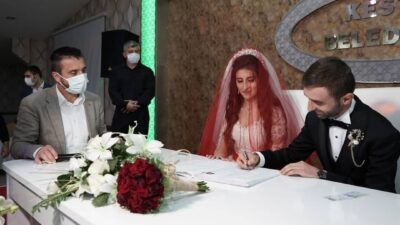 Kestel’de 500 çift, dünya evine girdi