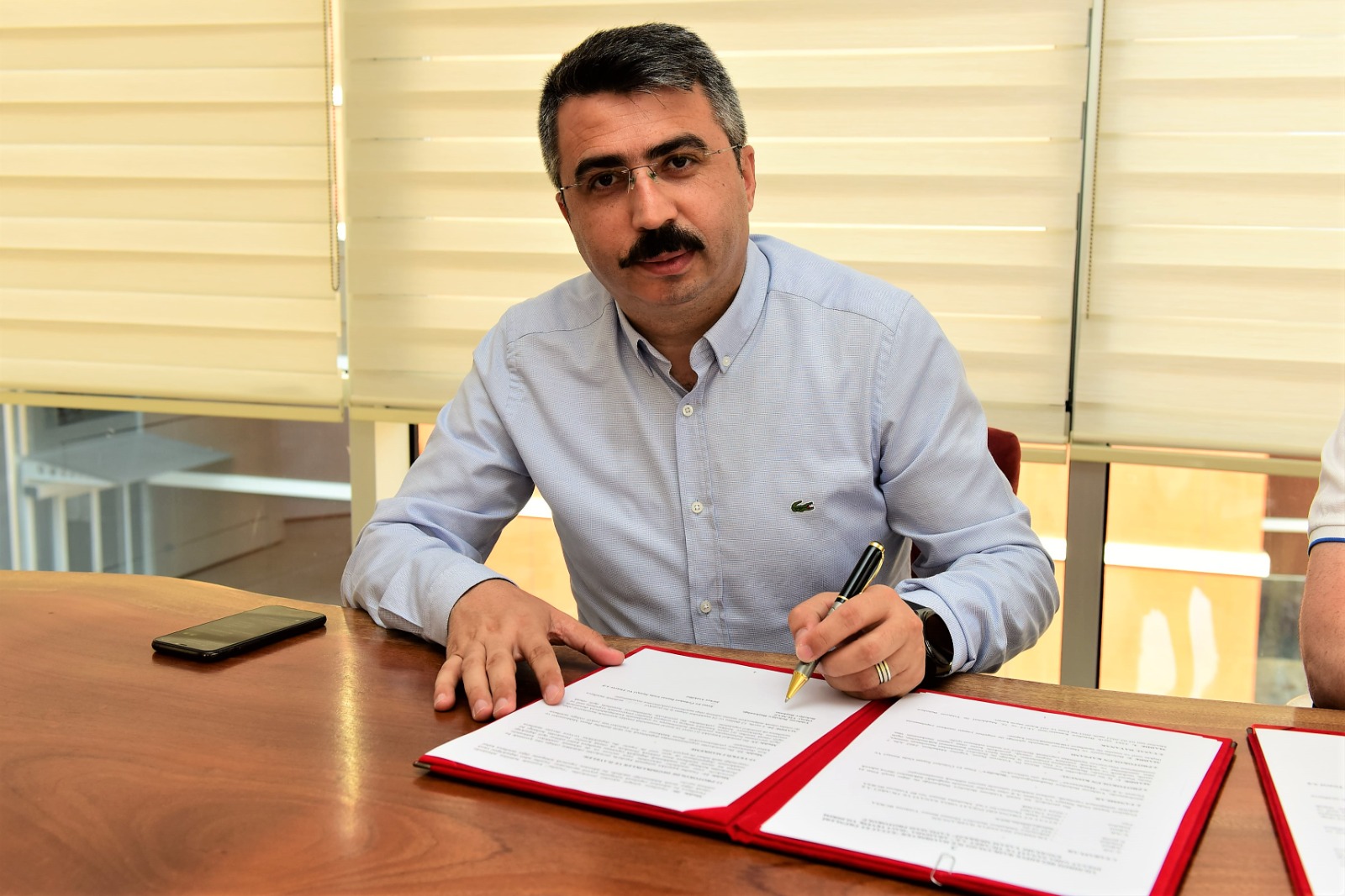 ‘Makbule-Tevfik Yıldırım Engelsiz Yaşam Merkezi’nde imzalar atıldı ‘Makbule-Tevfik Yıldırım Engelsiz Yaşam Merkezi’nde imzalar atıldı