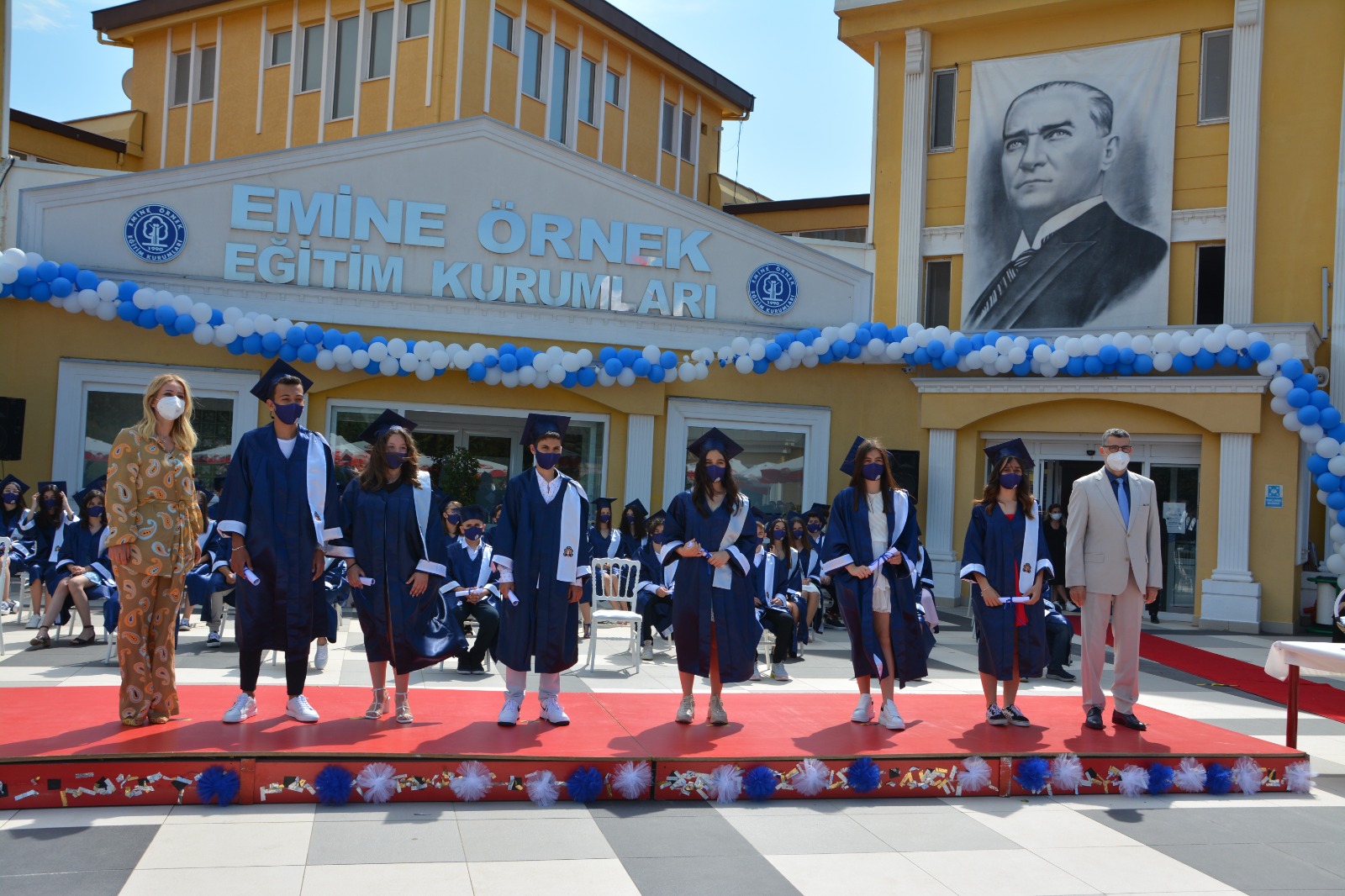 Emine Örnek Eğitim Kurumları’ndan 8. sınıflara ‘örnek’ veda