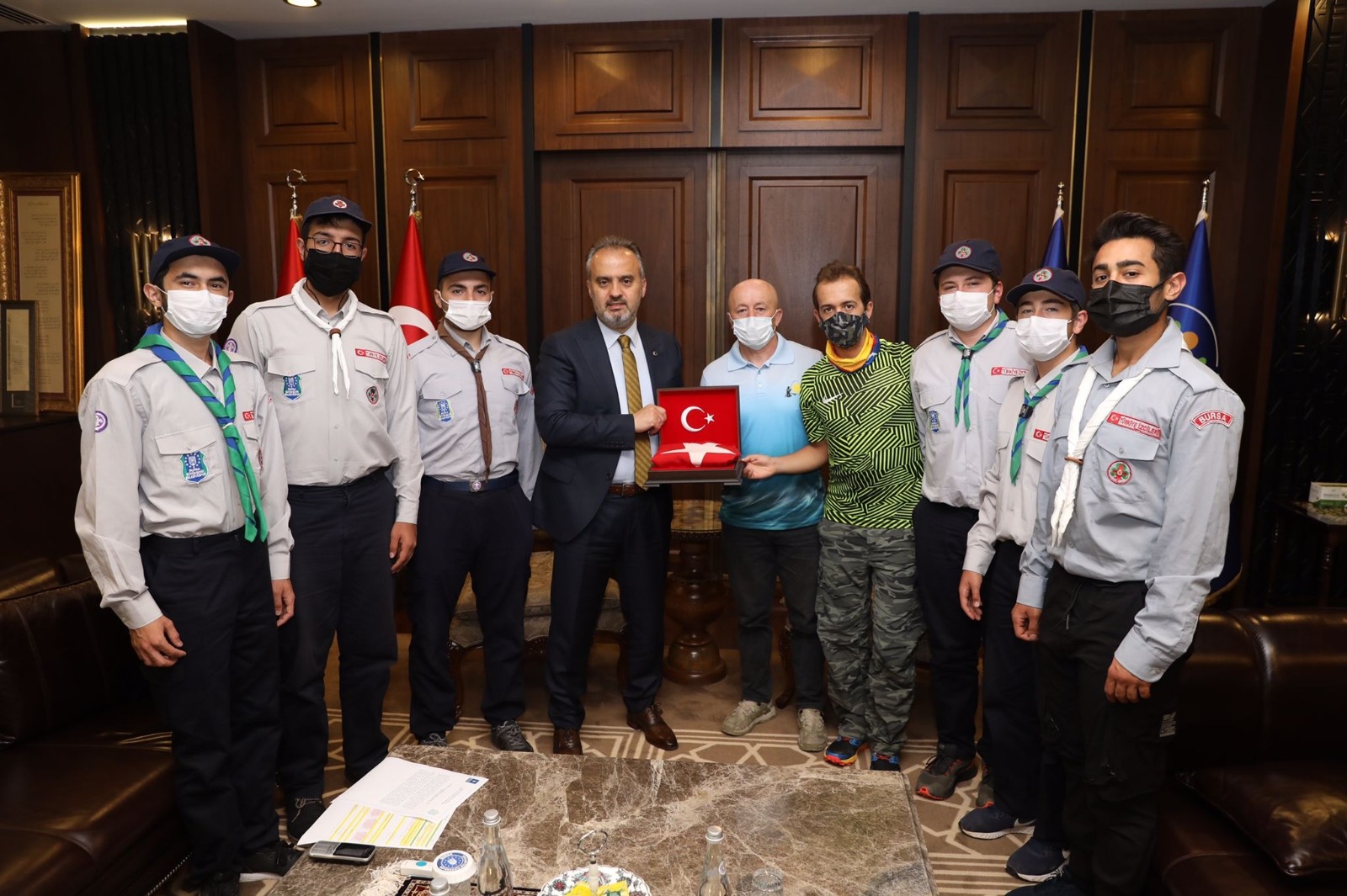 Ay yıldızlı bayrak zirvedeki yerini aldı Ay yıldızlı bayrak zirvedeki yerini aldı