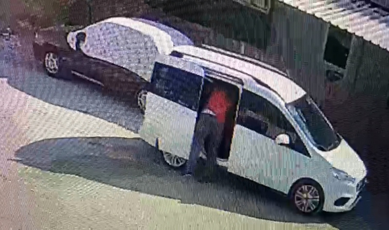 Yer: Bursa… Kurbanlıkları böyle çaldı Yer: Bursa… Kurbanlıkları böyle çaldı