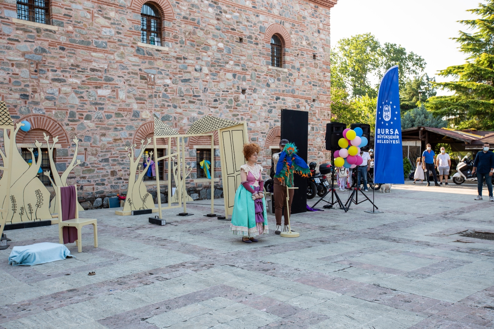 Bursa sokakları sanatla şenleniyor Bursa sokakları sanatla şenleniyor