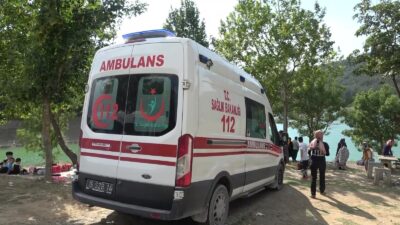 Bursa’da 3 çocuğunu kurtarmak için suya giren baba suda boğularak can verdi