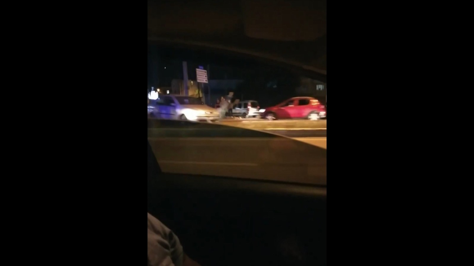 Bursa’da otomobil bisiklete çarptı Bursa’da otomobil bisiklete çarptı