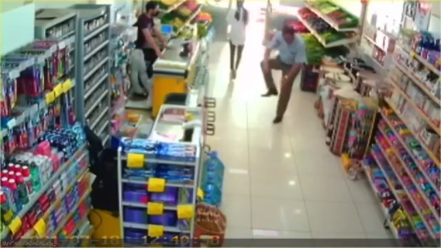 Bursa’da inanılmaz olay! Maskeyi öyle bir yerinden çıkardı ki…