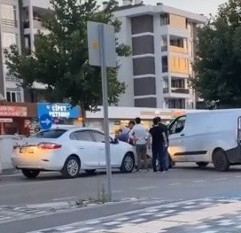 Bursa’da trafikte makas atan sürücüye meydan dayağı