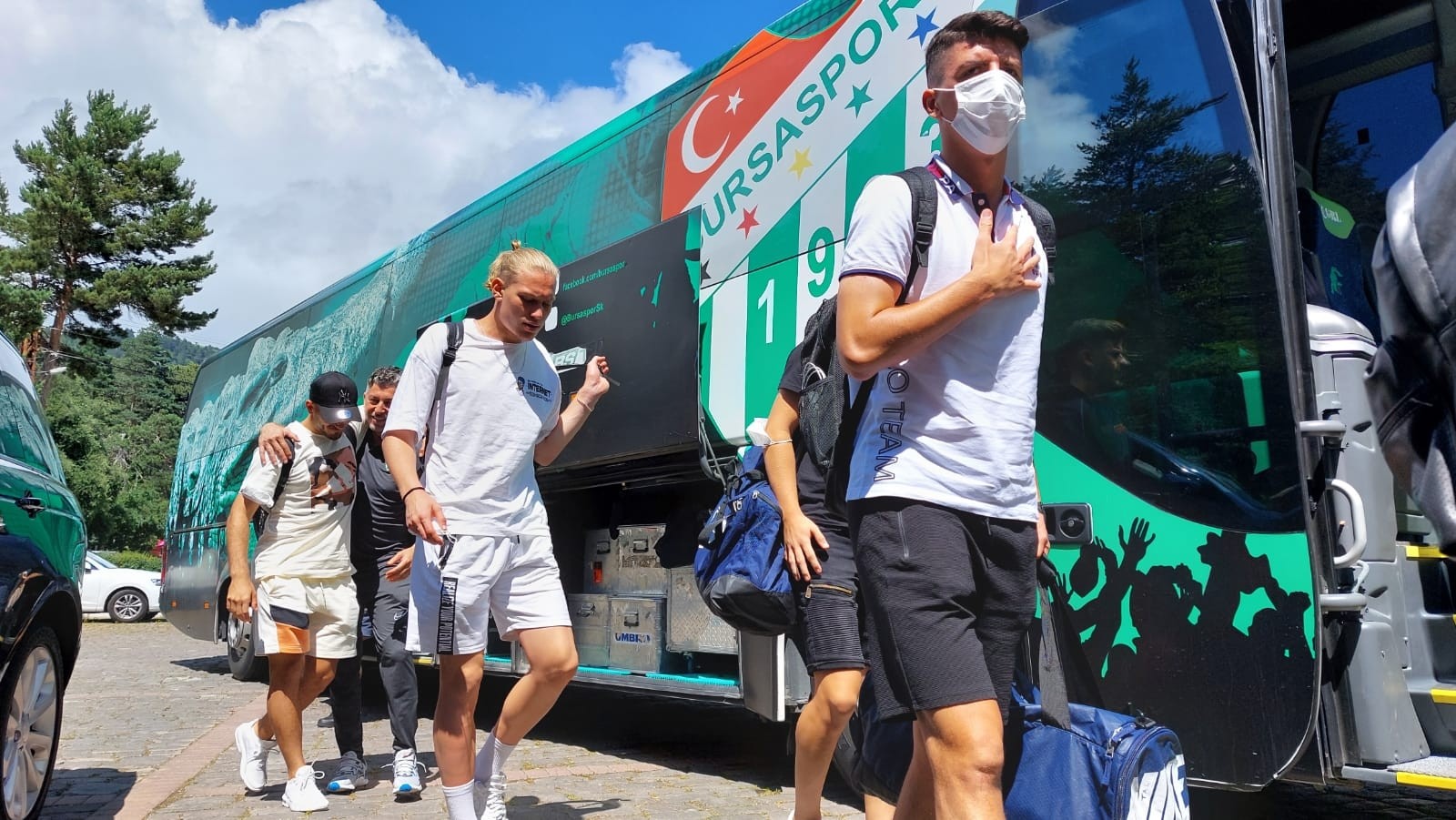 Bursaspor ikinci etap kamp için Bolu’ya gitti Bursaspor ikinci etap kamp için Bolu’ya gitti