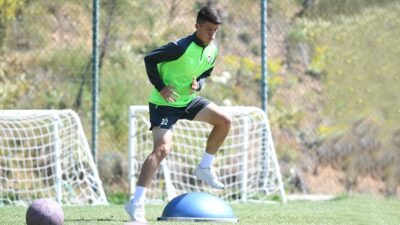 Bursaspor’da flaş gelişme! Sözleşmesi 2025’e kadar uzatıldı