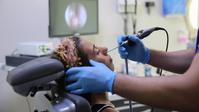 İlaç yutarken burun eti boğazına kaçtı İlaç yutarken burun eti boğazına kaçtı