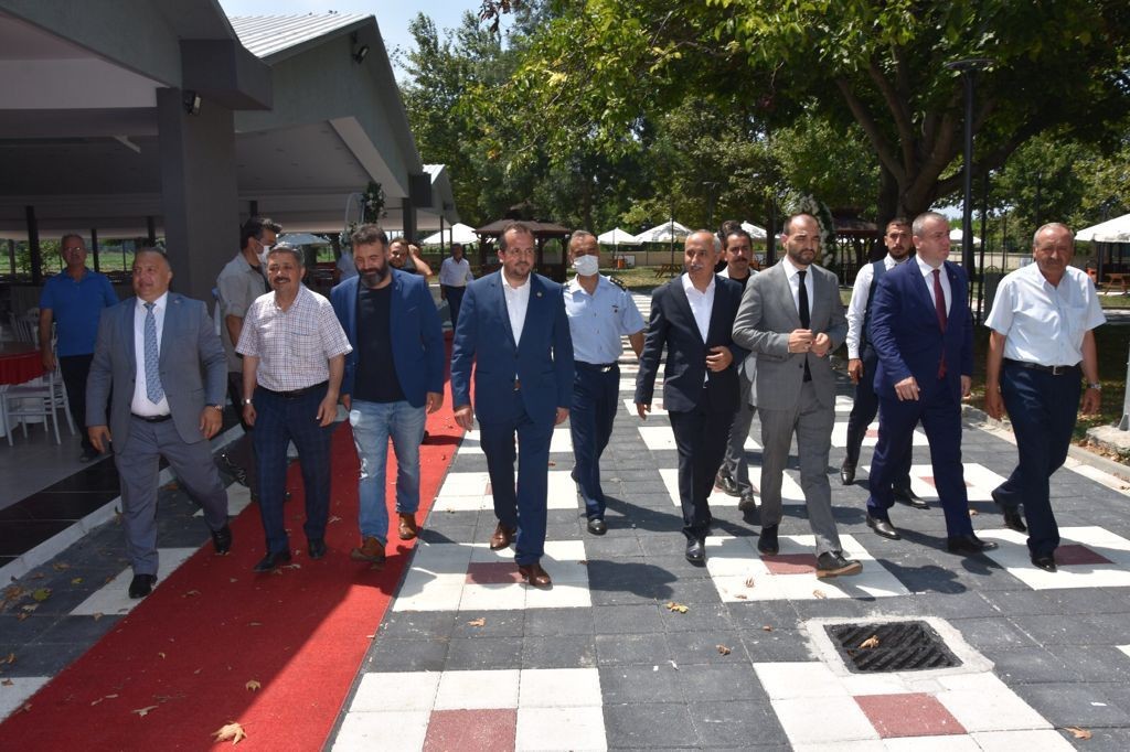 ‘Cumhur’dan yatırım turu