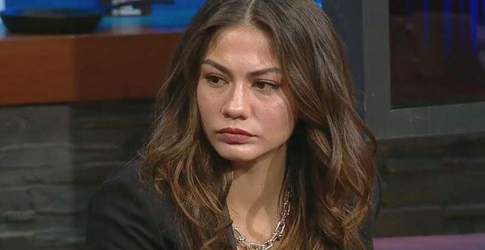 “Demet Özdemir evinin bahçe dekorunu bedavaya getirdi” iddiası