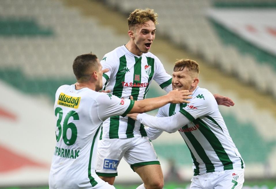 Timsah’ın genç yıldızından Batalla yorumu! Timsah’ın genç yıldızından Batalla yorumu!