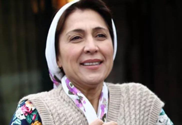 51 yaşındaki ünlü oyuncudan nefes kesen pozlar