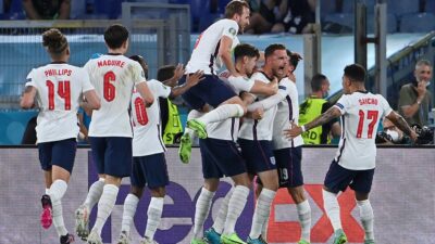 EURO 2020’de yarıfinalistler belli oldu!