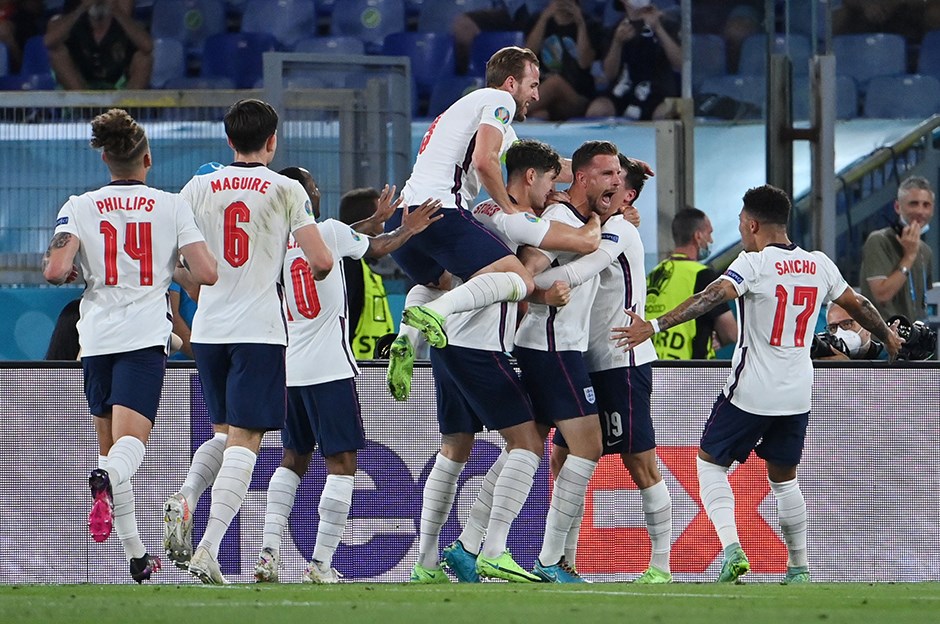 EURO 2020’de yarıfinalistler belli oldu!