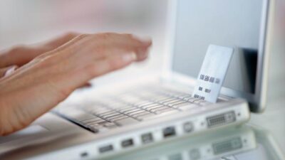 Online alışverişte sosyal medya etkisi